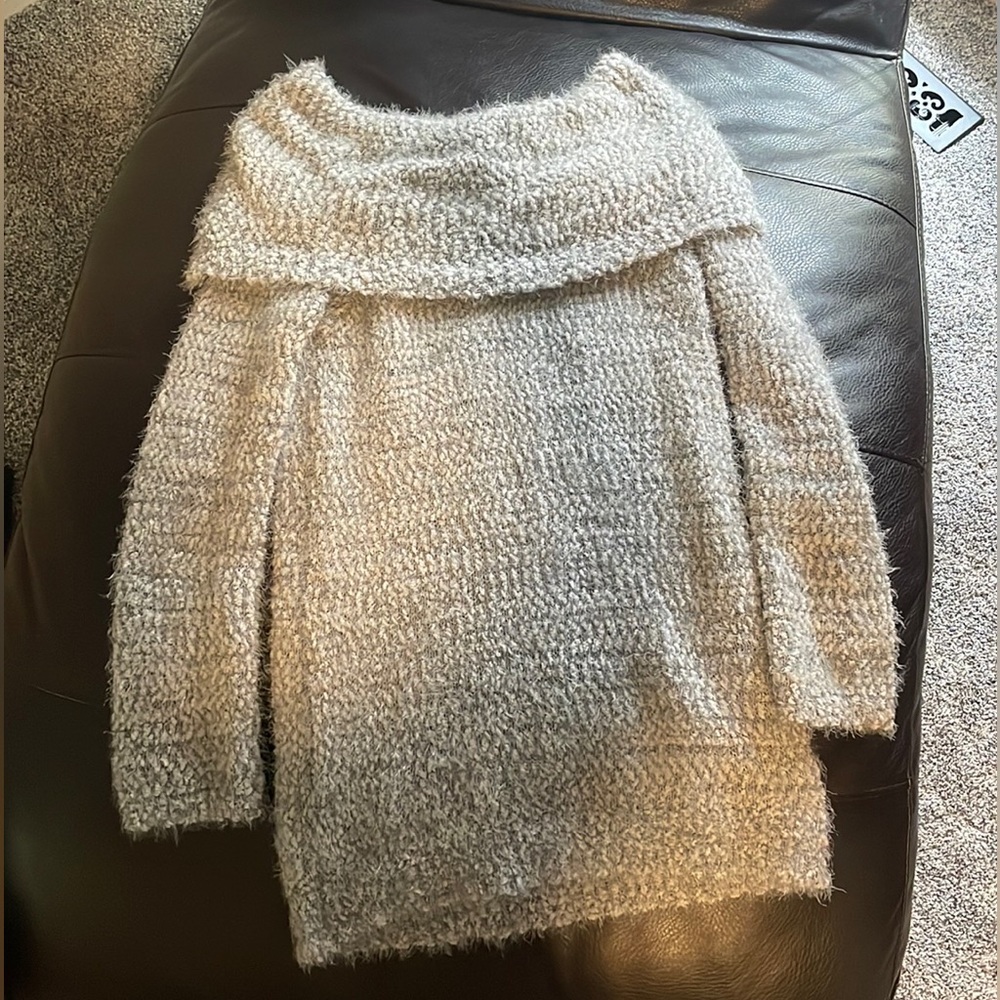 Lauren Conrad Sweater